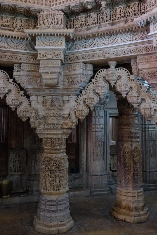 Inde, Rajasthan, Jaisalmer, colonnes
