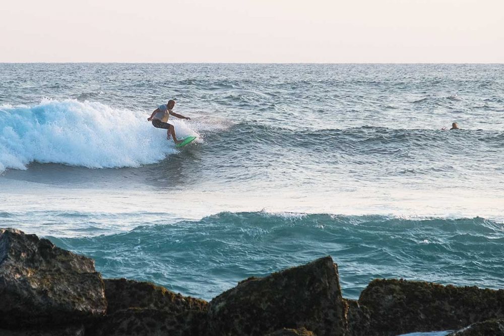 Midigama est très prisée des surfeurs